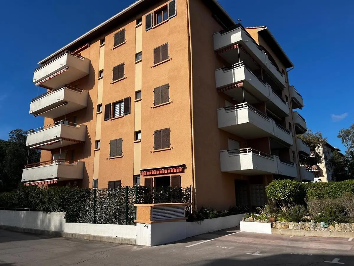 Apartamento Joli Studio Ensolleille Cavalaire-sur-Mer